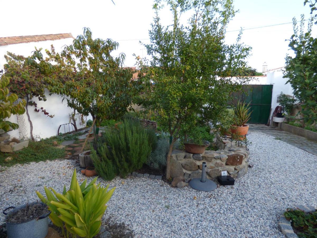 Solar Da Cumeada Bed & Breakfast Reguengos de Monsaraz Exterior photo